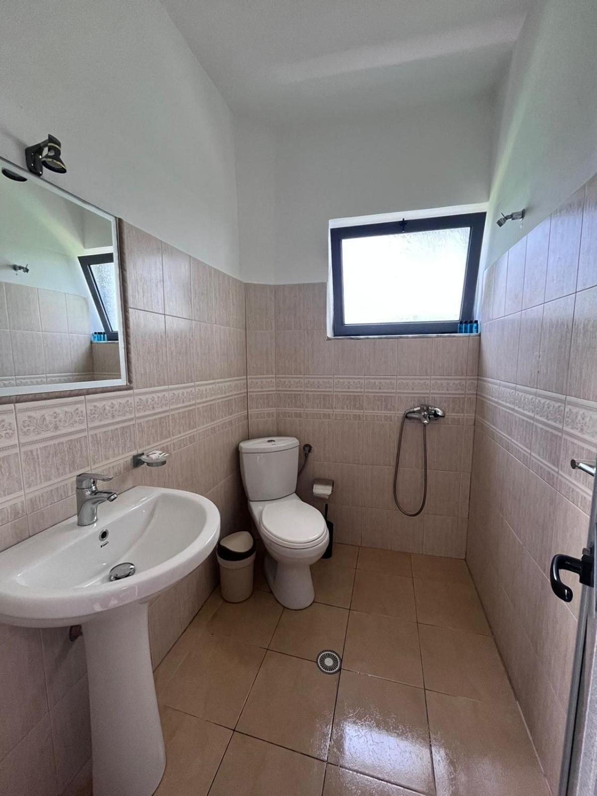 Hotel Primavera Sarande Luaran gambar